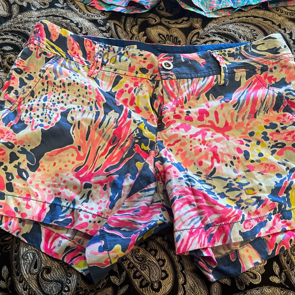 Lilly Pulitzer Calahan shorts size 8